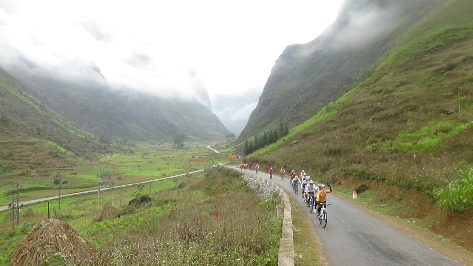 10-Day Ha Giang Loop & Hoang Su Phi Cycling Adventure